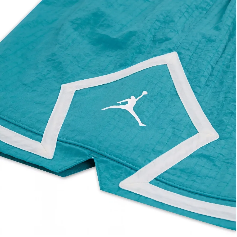 NWT Nike Jordan Poolside Woven Diamond Shorts, Boys Large - Picture 3 of 3